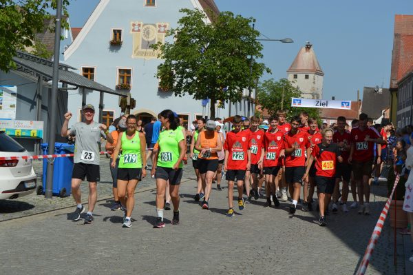Volksfestlauf Freystadt 2022 - Bild 8 - ©Regnet Heike
